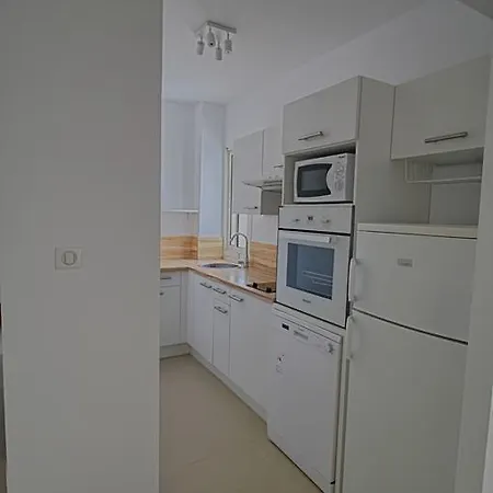 Rez De Jardin Barbicaja アジャクシオ